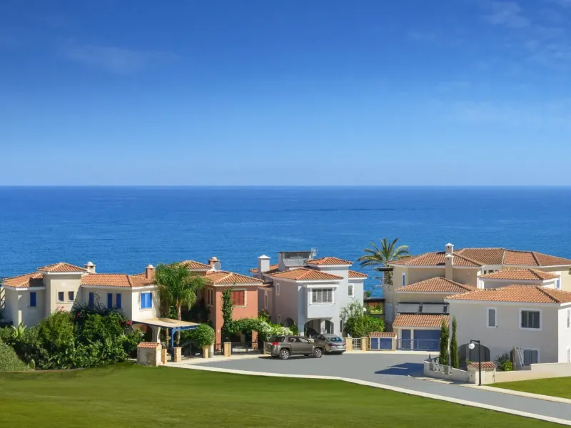 Latchi Beach Villas – Villa in Latchi