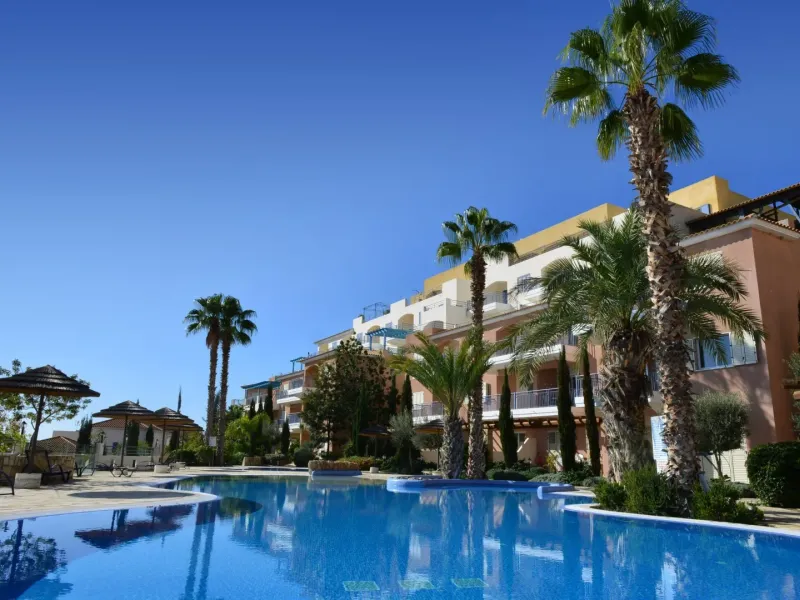 Apartment 11E, Aphrodite Springs